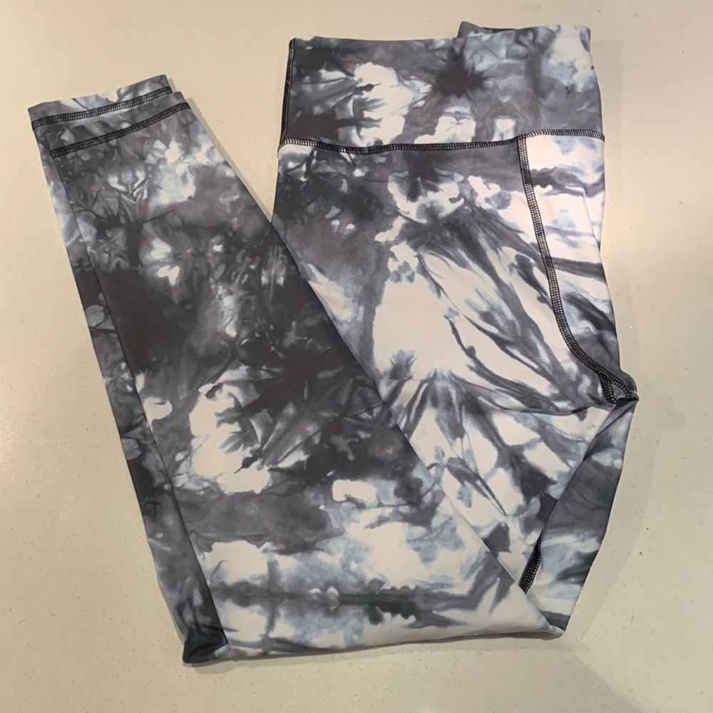 Daub + Design tie dyed leggings
